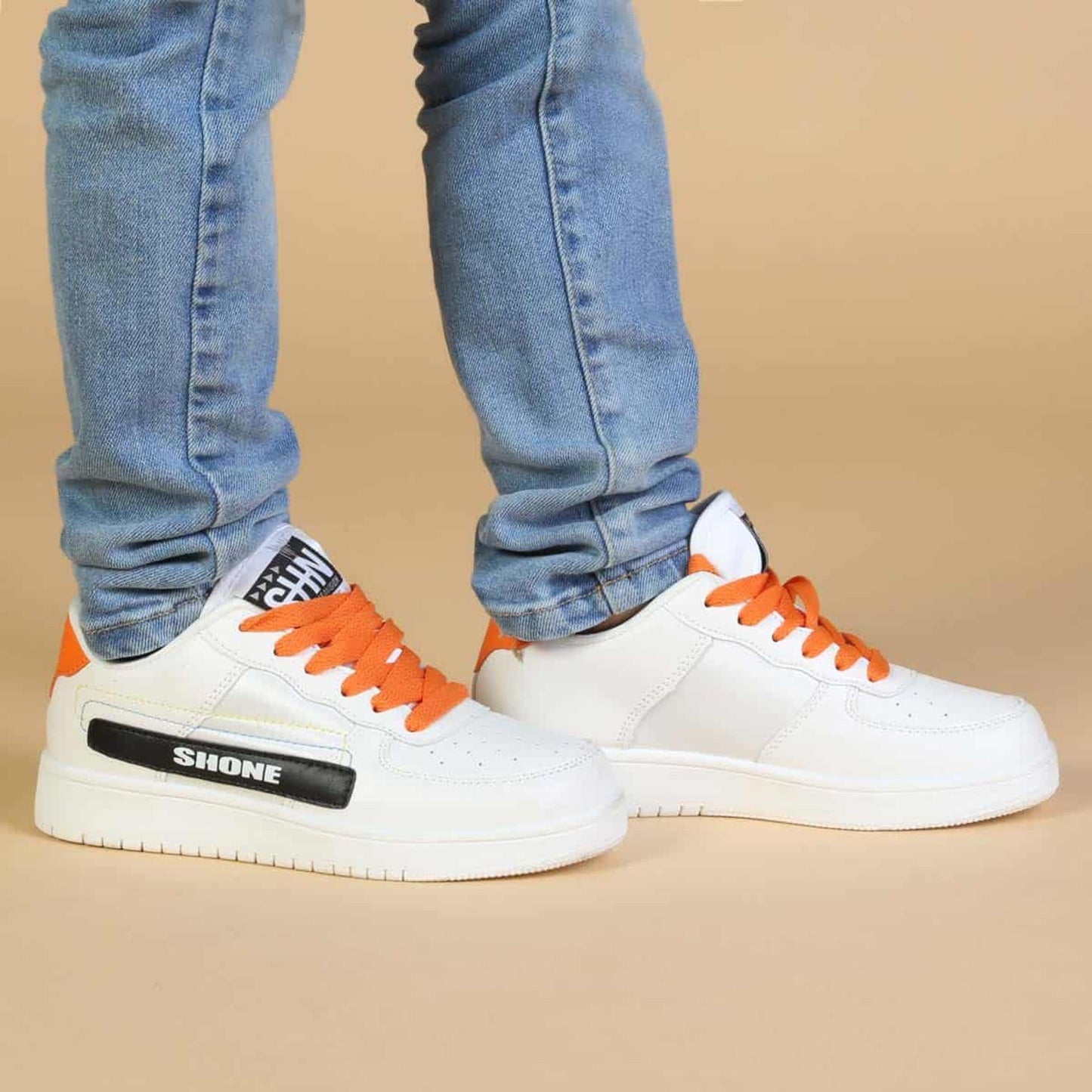 Glanzende sneakers