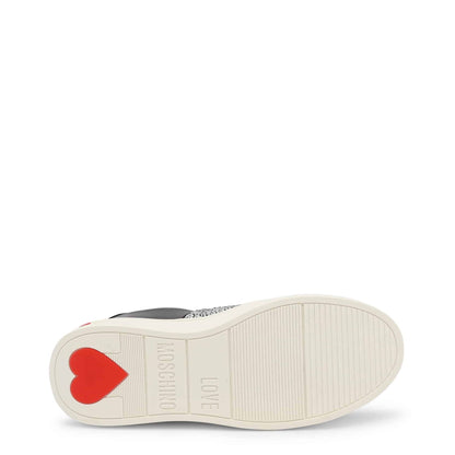 Ik hou van Moschino-sneakers 